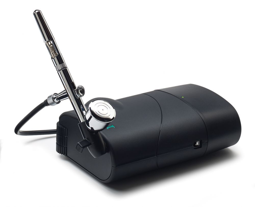 Iwata Freestyle Air 100-240V Battery-Powered Airbrush Compressor – image 2