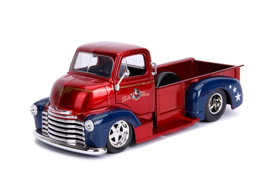 Jada 1/24 "DC Comics Bombshells" 1952 Chevy COE Pickup w/ figure – image 3