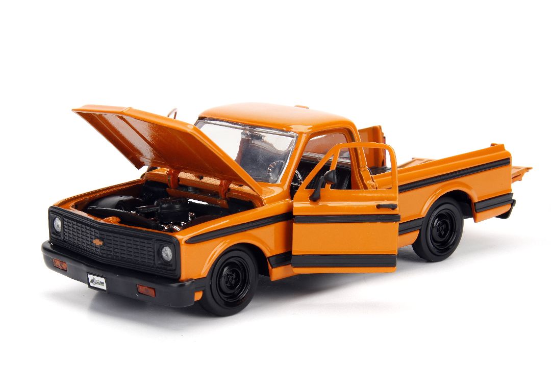 Jada 1/24 "Just Trucks" - 1972 Chevy Cheyenne Pickup w/ Rack – image 3