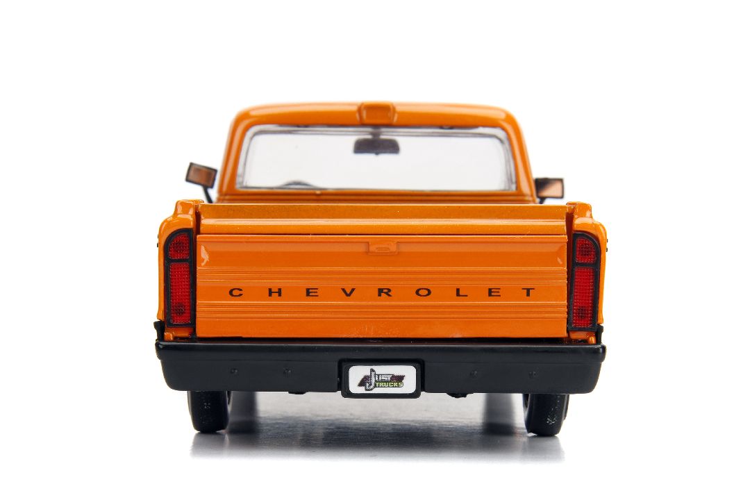 Jada 1/24 "Just Trucks" - 1972 Chevy Cheyenne Pickup w/ Rack – image 10