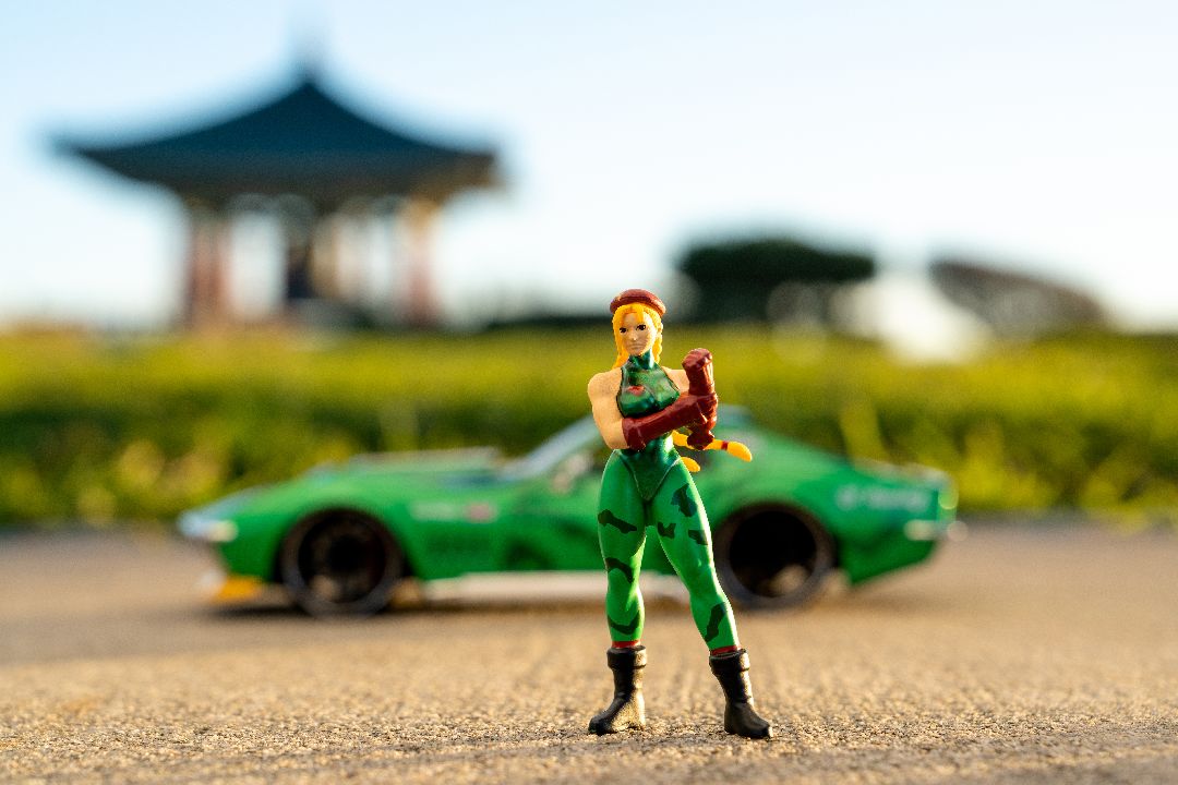 Jada 1/24 "Hollywood Rides" Street Fighter 1969 Stingray W/Cammy – image 22