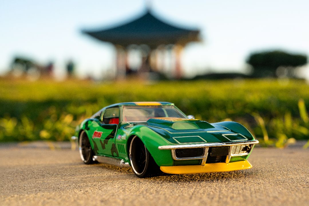 Jada 1/24 "Hollywood Rides" Street Fighter 1969 Stingray W/Cammy – image 23