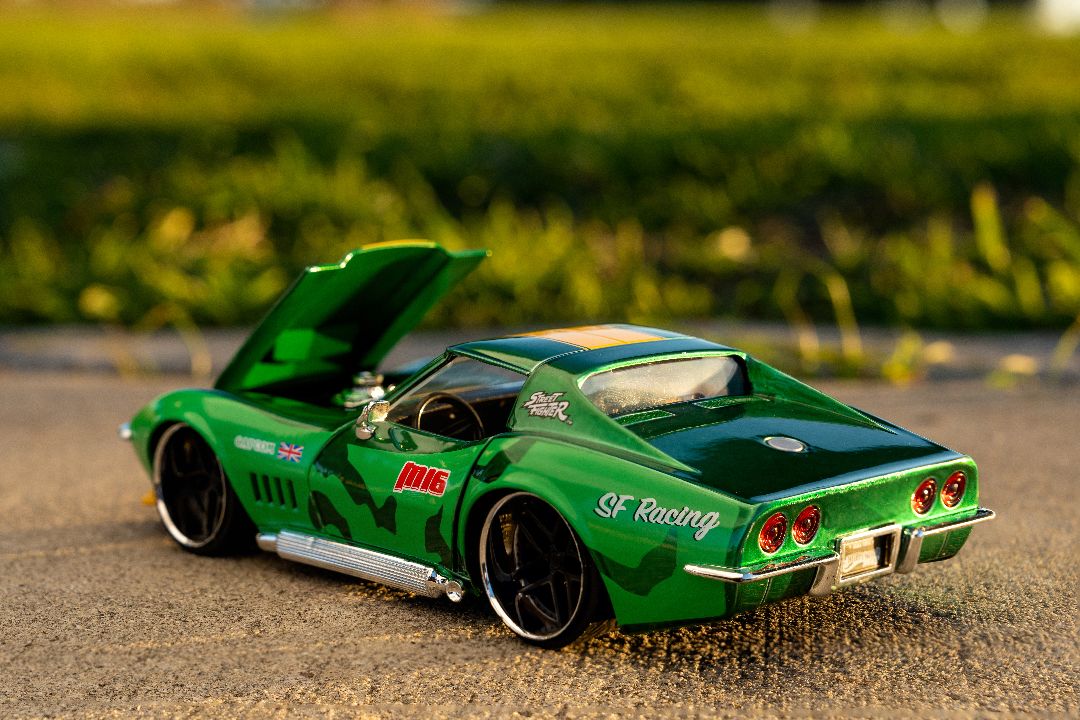 Jada 1/24 "Hollywood Rides" Street Fighter 1969 Stingray W/Cammy – image 25