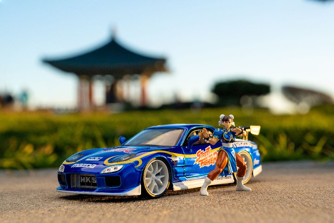 Jada 1/24 "Hollywood Rides" Street Fighter 1993 Rx-7 W/Chun-Li – image 20