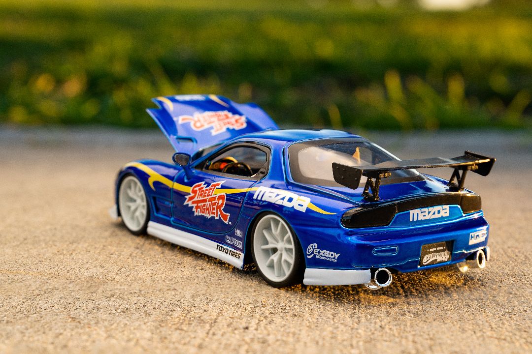 Jada 1/24 "Hollywood Rides" Street Fighter 1993 Rx-7 W/Chun-Li – image 25