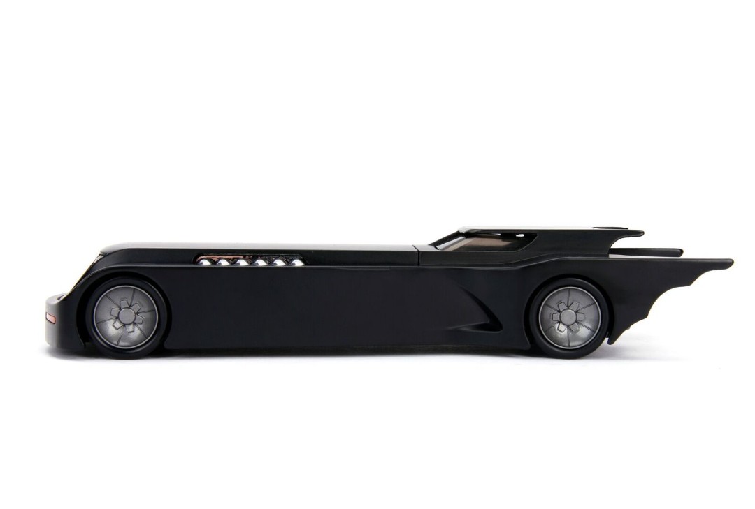 Jada 1/24 "Batman Animated Series" Batmobile W/Batman Figure – image 2