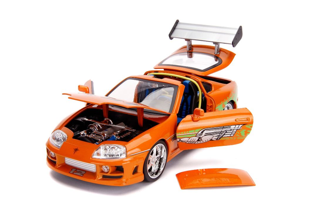 Jada 1/18 "Fast & Furious" Brian's Toyota Supra w/Light & figure – image 5