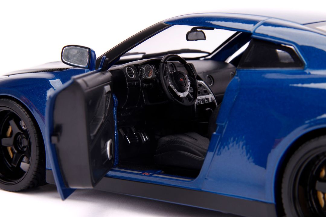 Jada 1/18 "Fast & Furious" Brian's Nissan GT-R (R35) w/figure thumbnail 6