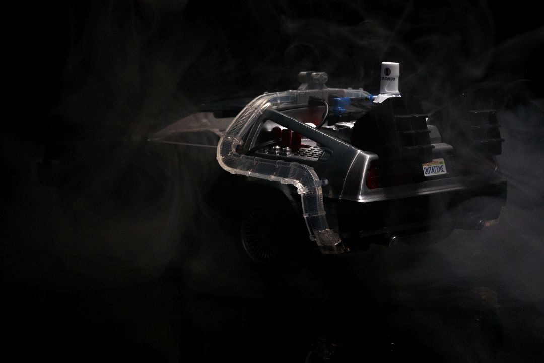 Jada 1/24 "Hollywood Rides" Back To The Future II Time Machine – image 13