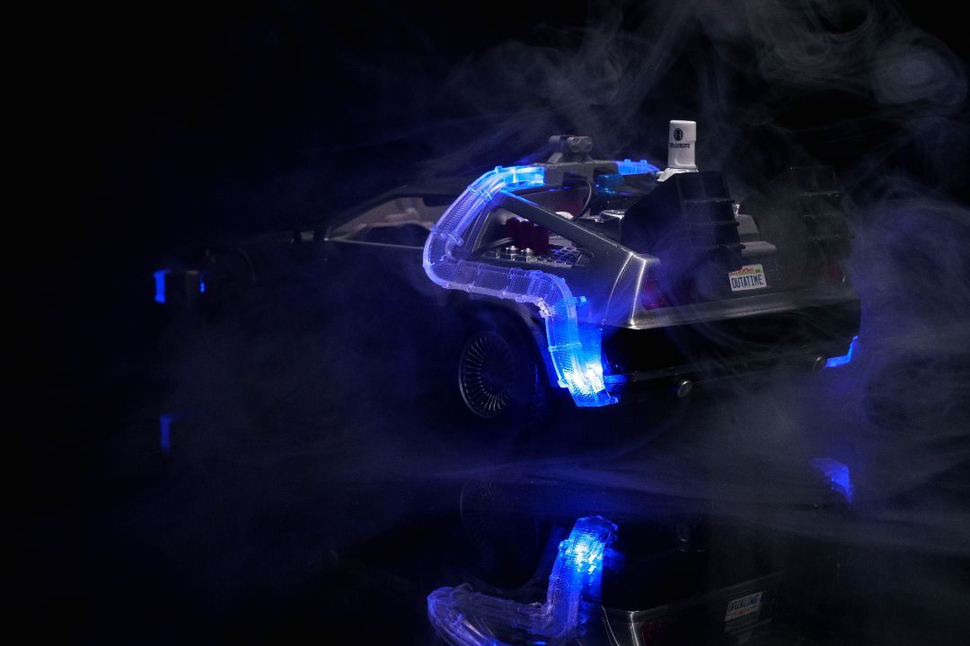 Jada 1/24 "Hollywood Rides" Back To The Future II Time Machine – image 14