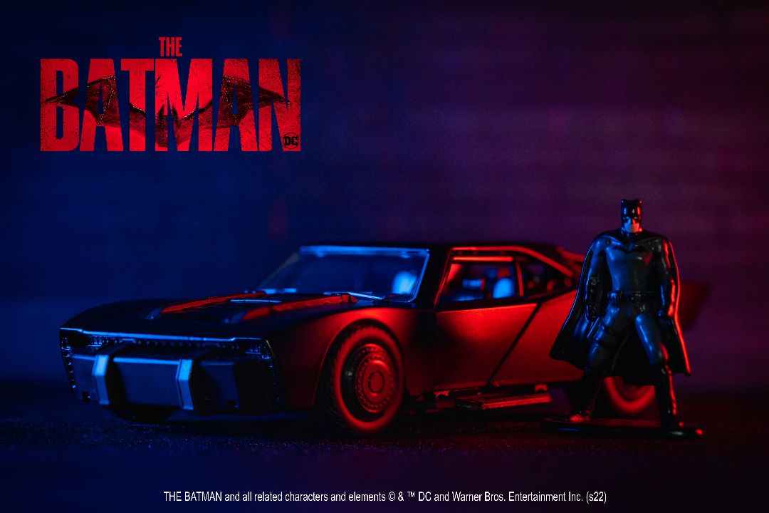Jada 1/32 "Hollywood Rides" 2022 The Batman Batmobile w/Batman – image 15