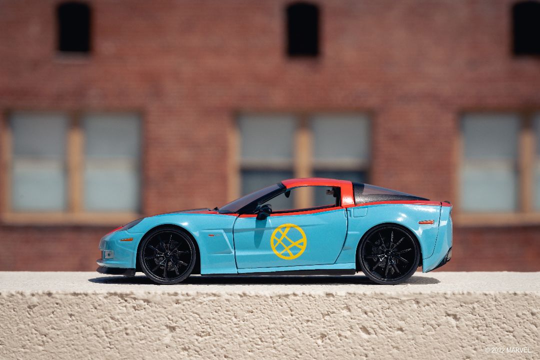 Jada 1/24 "Hollywood Rides" 2006 Corvette Z06 with Dr. Strange – image 27