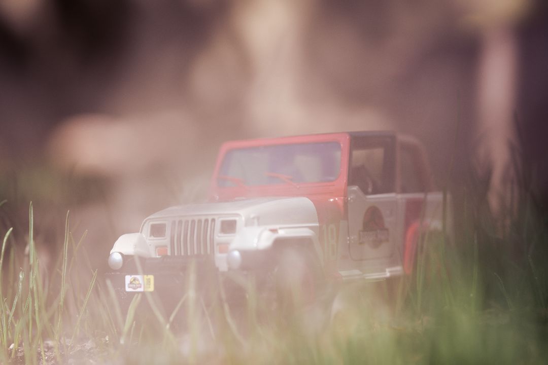 Jada 1/32 "Hollywood Rides" Jurassic World - Jeep Wrangler – image 14