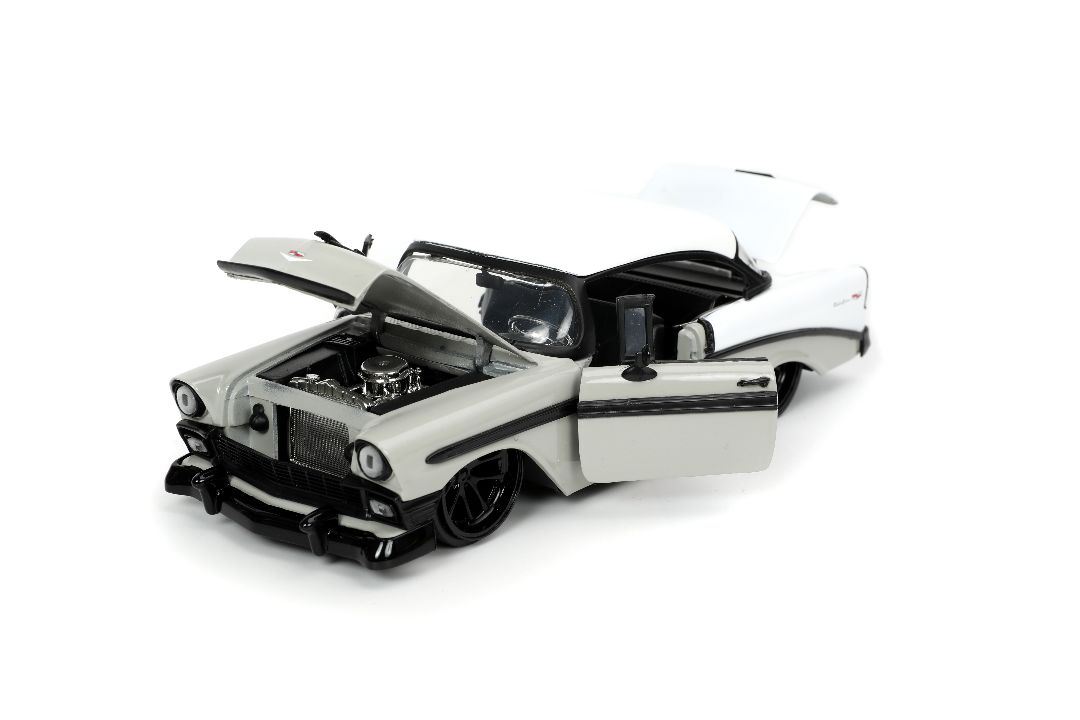 Jada 1/24 "BIGTIME Muscle" 1956 Chevy Bel Air - Grey/White thumbnail 8