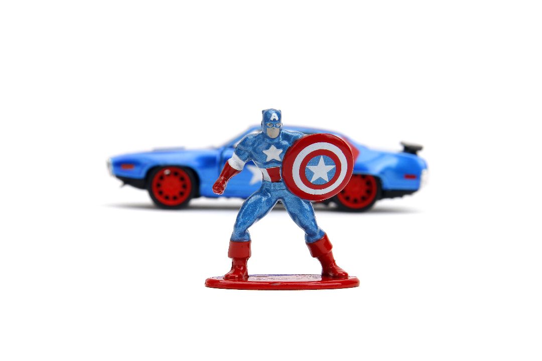 Jada 1/32 "Hollywood Rides" Marvel 1971 GTX w/Capt America – image 3