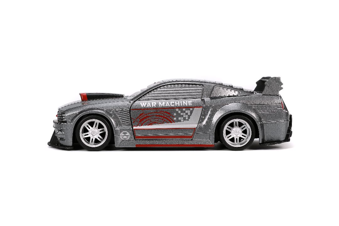 Jada 1/32 "Hollywood Rides" Ford Mustang with War Machine – image 6