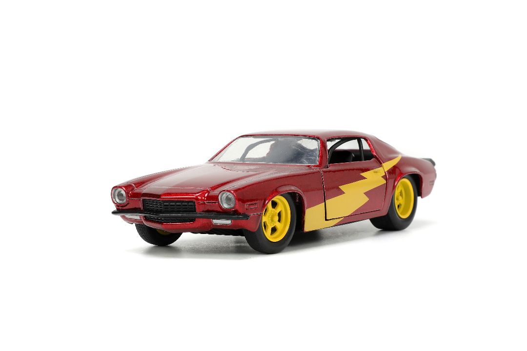 Jada 1/32 "Hollywood Rides" 1973 Chevy Camaro with Flash – image 11