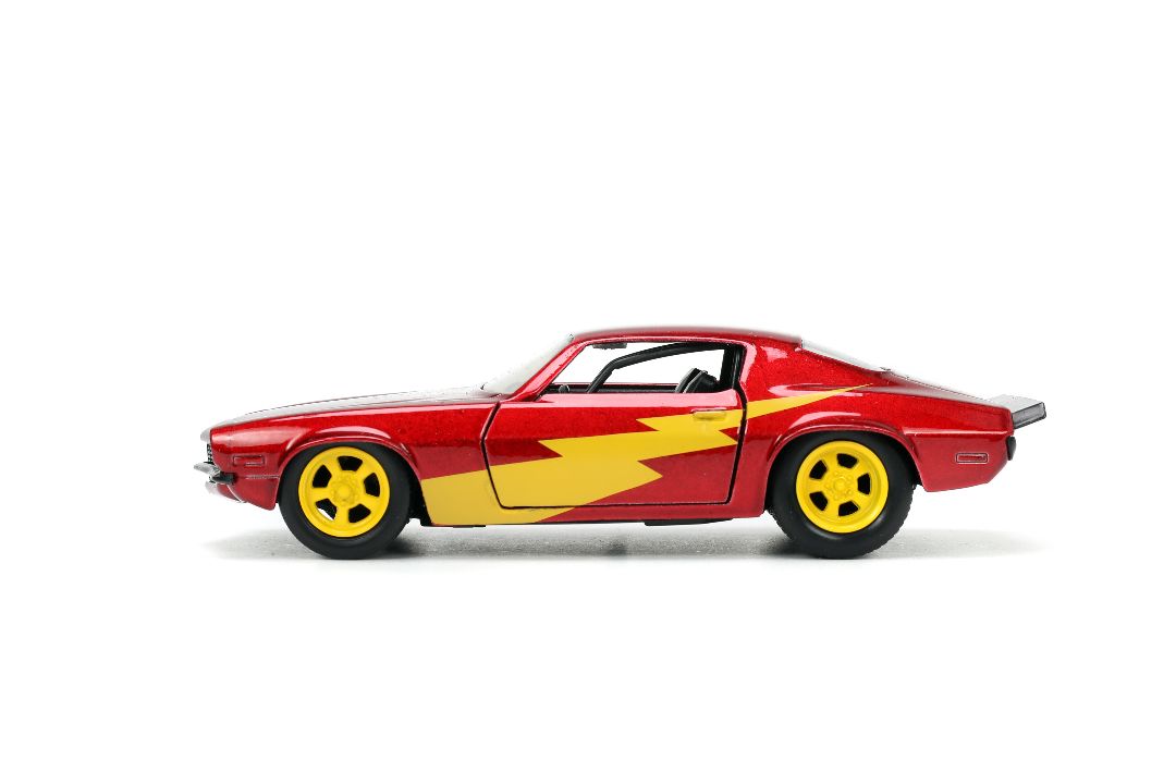 Jada 1/32 "Hollywood Rides" 1973 Chevy Camaro with Flash – image 12