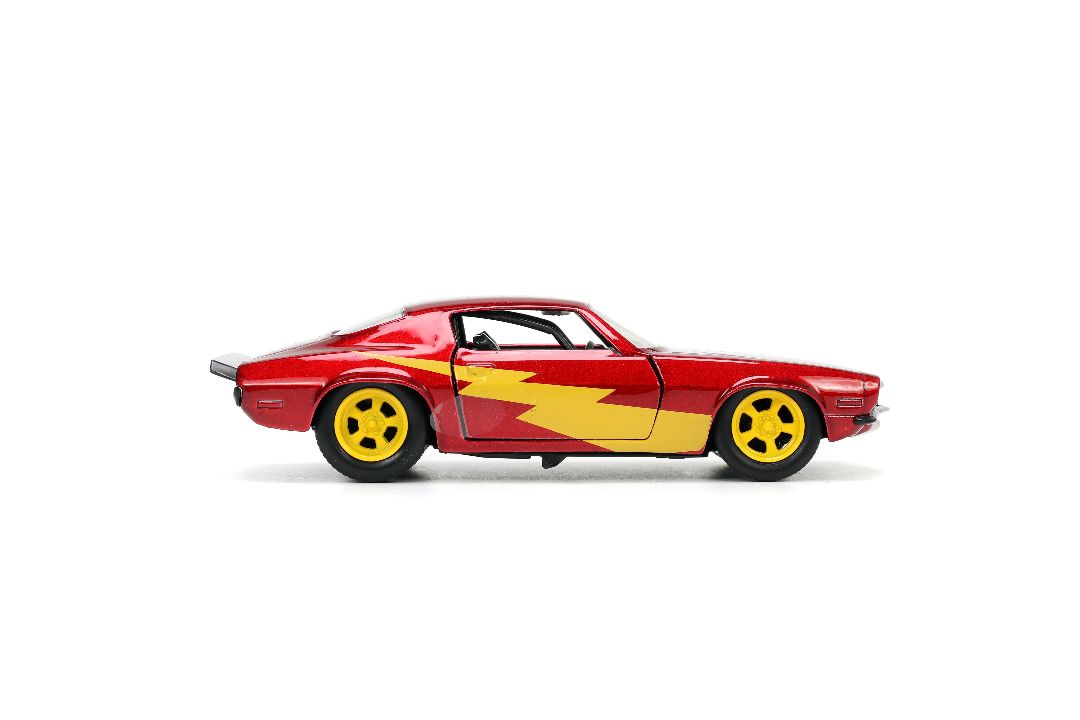 Jada 1/32 "Hollywood Rides" 1973 Chevy Camaro with Flash – image 16