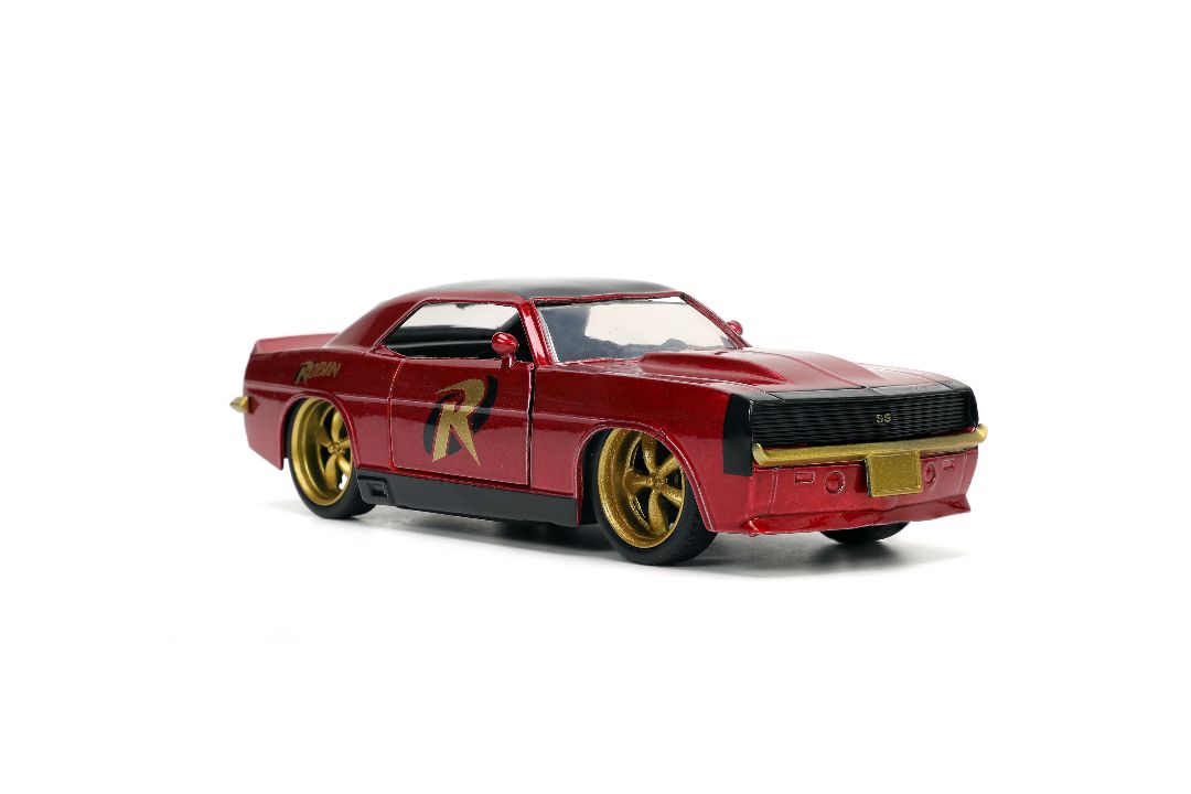 Jada 1/32 "Hollywood Rides" DC Comics 1969 Chevy Camaro w/Robin – image 11