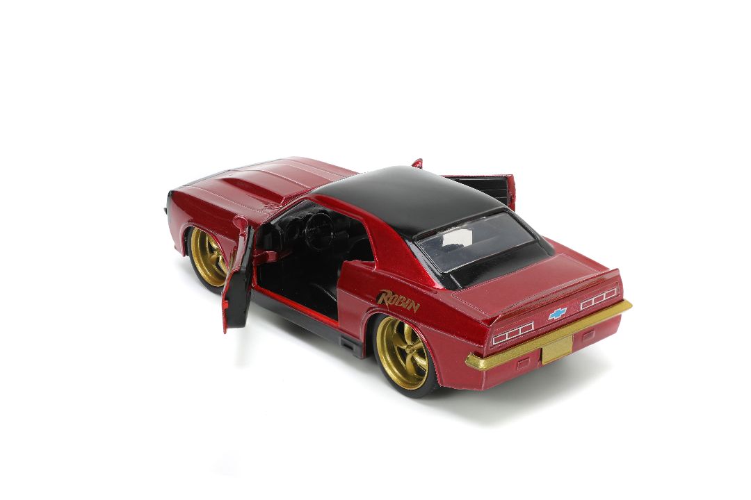 Jada 1/32 "Hollywood Rides" DC Comics 1969 Chevy Camaro w/Robin – image 15