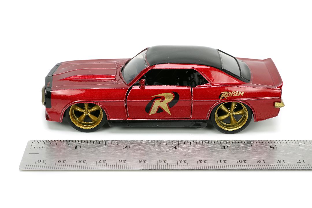 Jada 1/32 "Hollywood Rides" DC Comics 1969 Chevy Camaro w/Robin – image 16