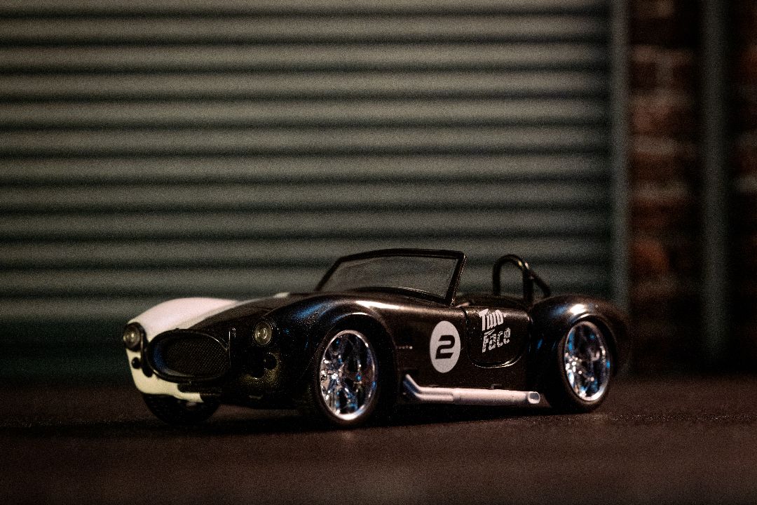 Jada 1/32 "Hollywood Rides" DC Comics 1965 Shelby Cobra Two Face – image 19
