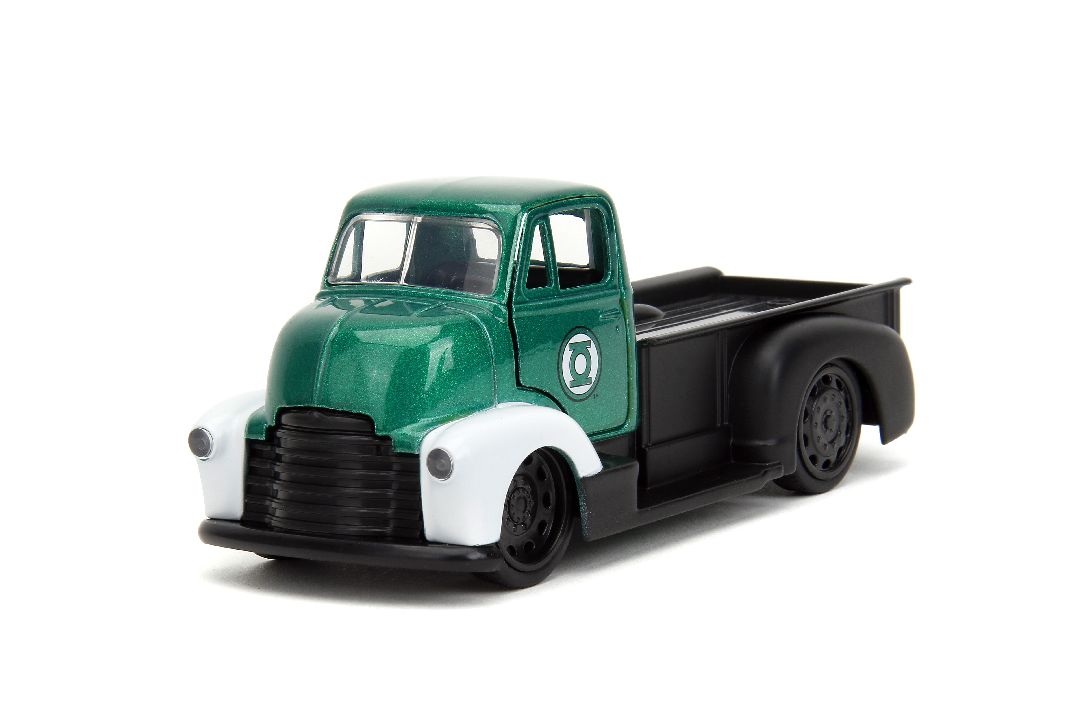 Jada 1/32 "Hollywood Rides" DC Comics 1952 Chevy COE Pickup – image 5