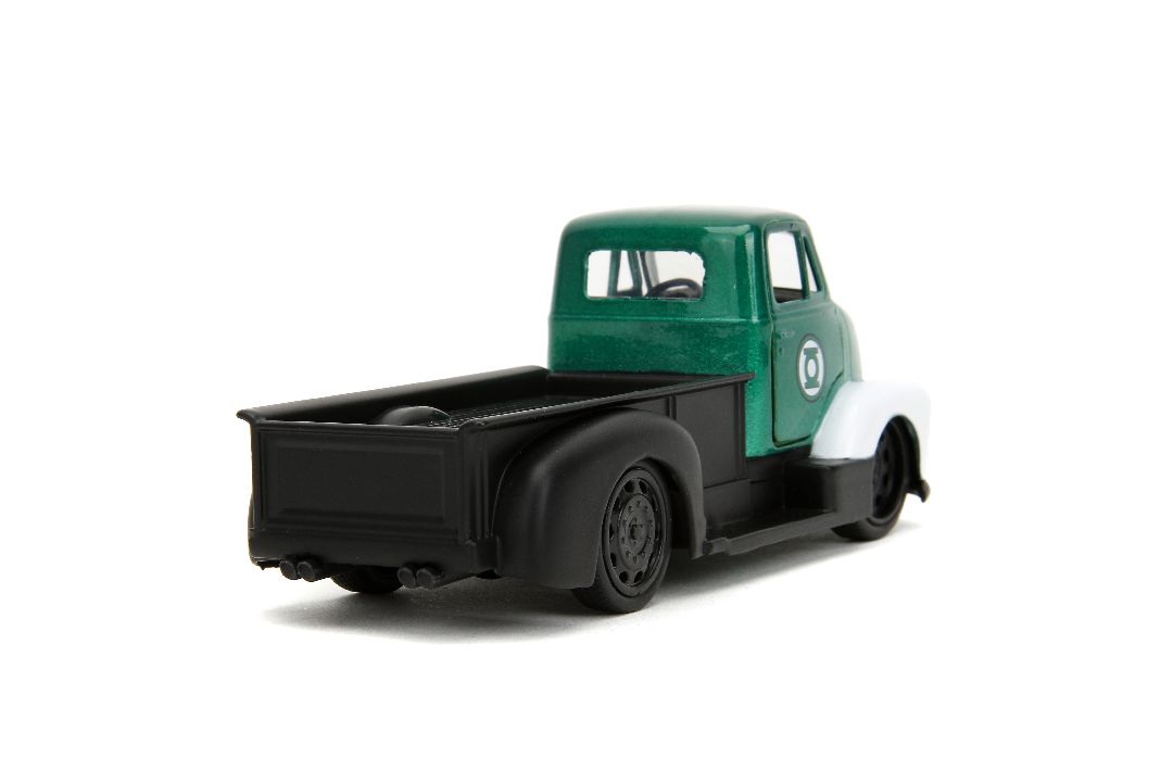 Jada 1/32 "Hollywood Rides" DC Comics 1952 Chevy COE Pickup – image 9