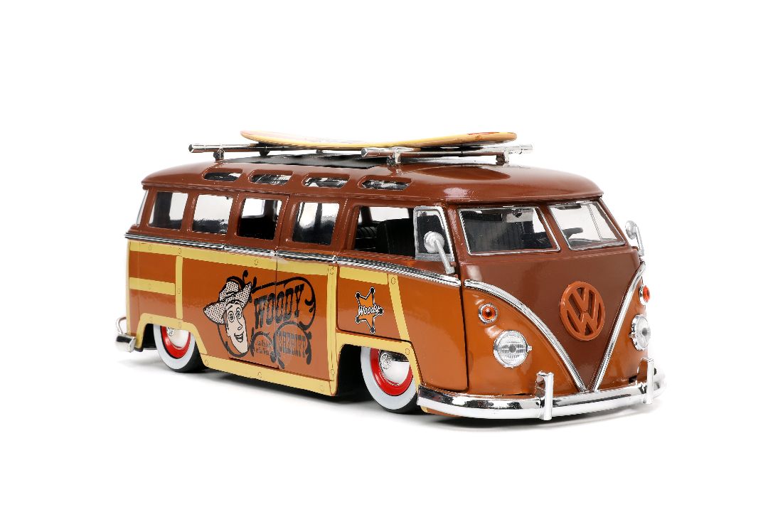 Jada 1/24 "Hollywood Rides" Disney 1962 VW Bus with Woody – image 11