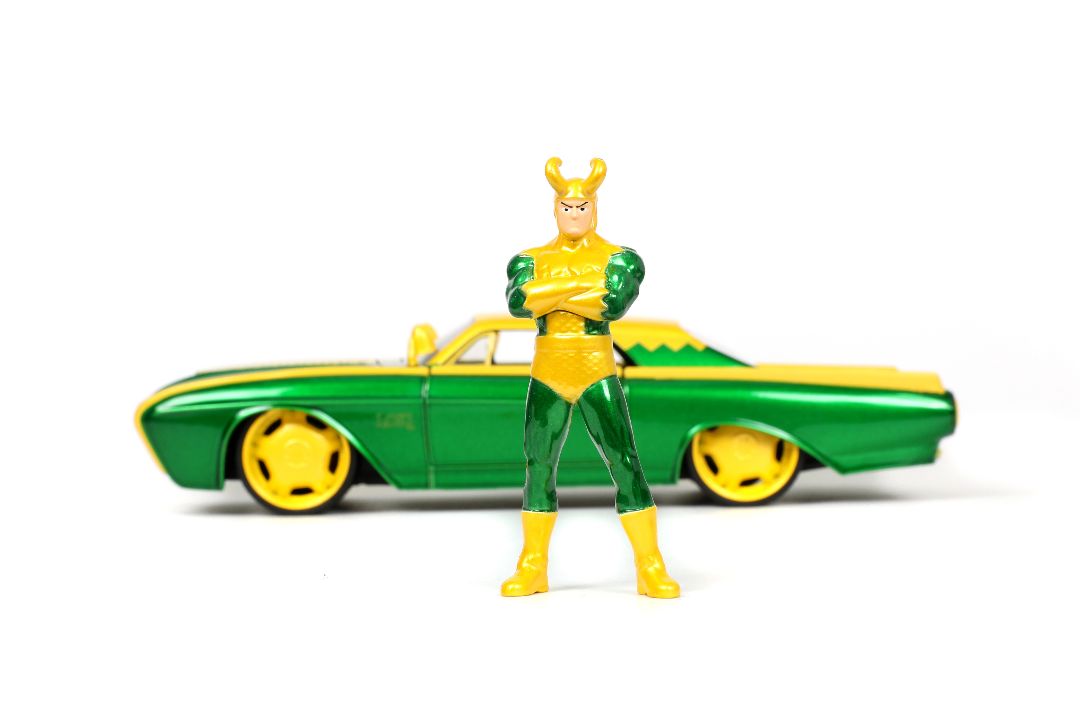 Jada 1/24 "Hollywood Rides" Marvel 1963 Thunderbird with LOKI – image 3