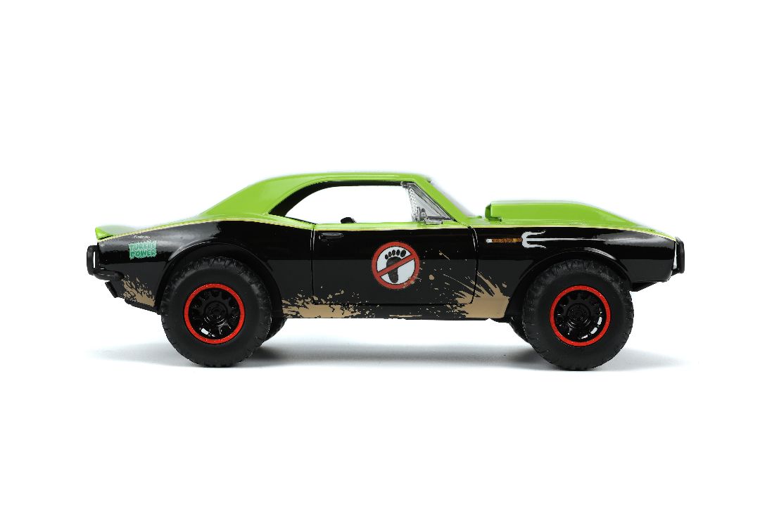 Jada 1/24 "Hollywood Rides" TMNT 1967 Chevy Camaro with Raphael – image 11