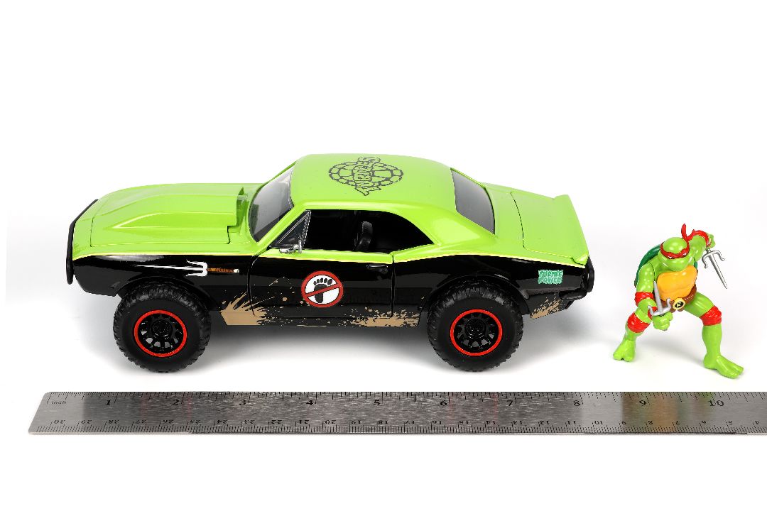 Jada 1/24 "Hollywood Rides" TMNT 1967 Chevy Camaro with Raphael – image 17