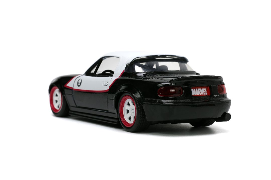 Jada 1/32 "Hollywood Rides" 1990 Mazda Miata w/Ghost Spider – image 7