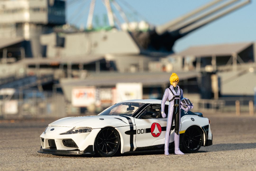 Jada 1/24 "Hollywood Rides" Robotech 2020 Supra with Roy Fokker – image 20
