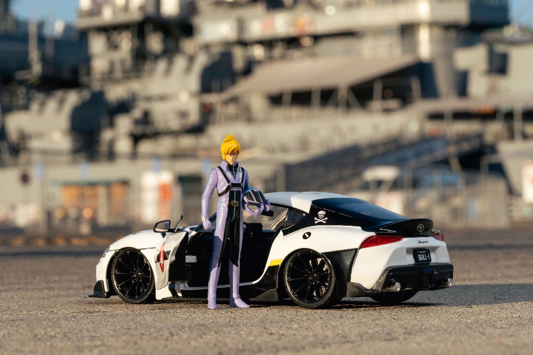 Jada 1/24 "Hollywood Rides" Robotech 2020 Supra with Roy Fokker – image 23