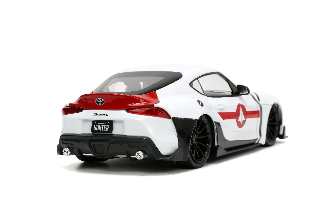 Jada 1/24 "Hollywood Rides" Robotech 2020 Supra with Rick Hunter – image 8