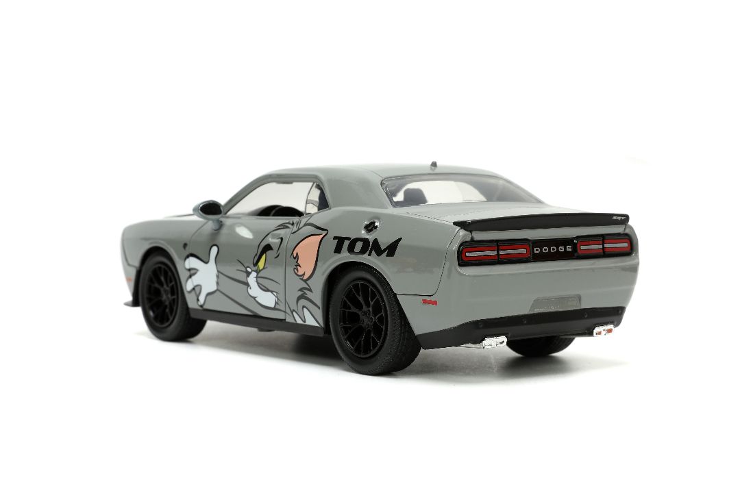 Jada 1/24 "Hollywood Rides" 2015 Challenger SRT8 Hellcat w/Jerry – image 8