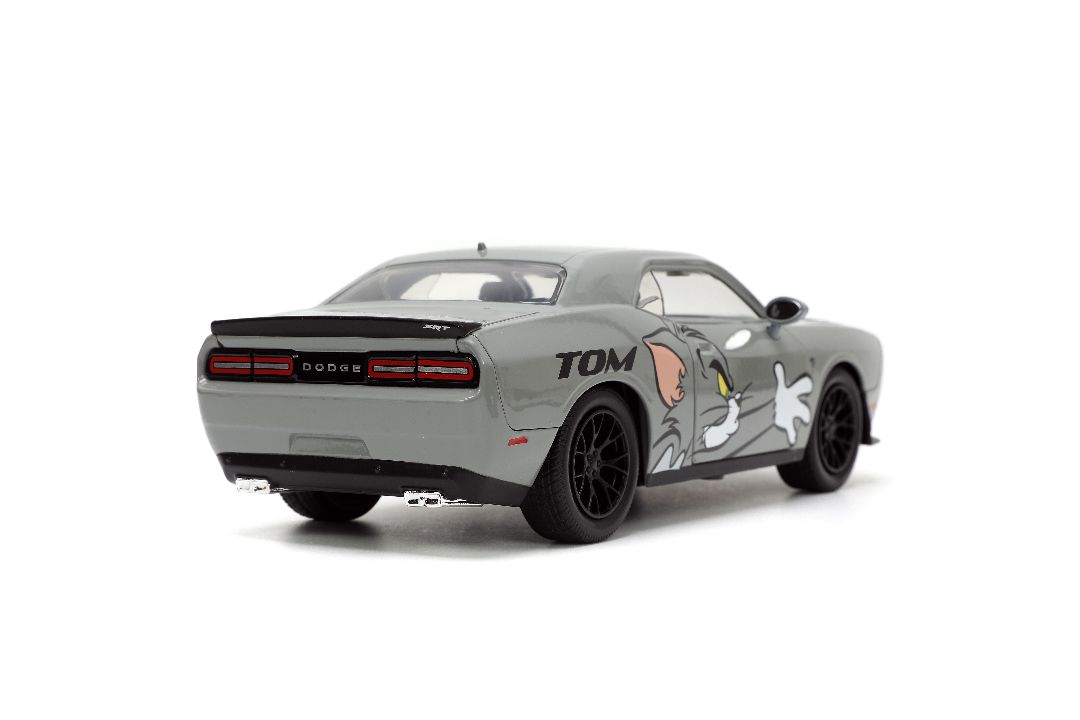 Jada 1/24 "Hollywood Rides" 2015 Challenger SRT8 Hellcat w/Jerry – image 10