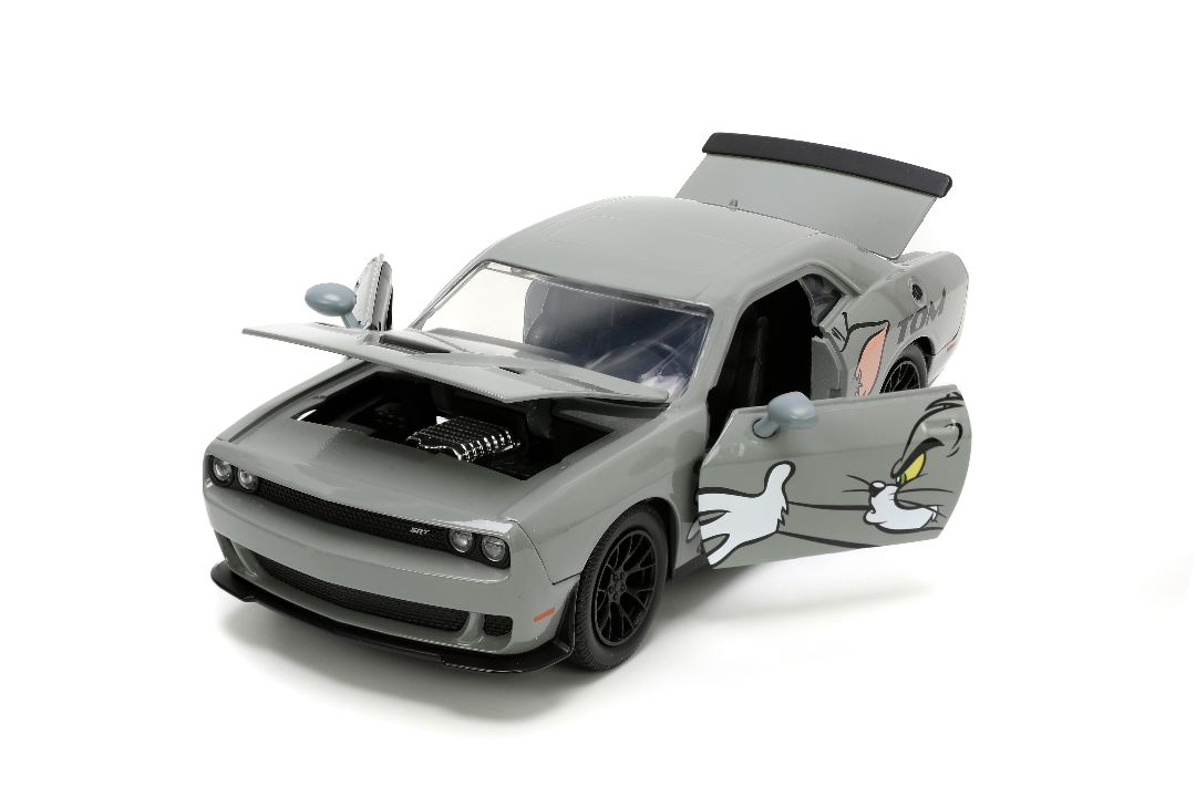 Jada 1/24 "Hollywood Rides" 2015 Challenger SRT8 Hellcat w/Jerry – image 15