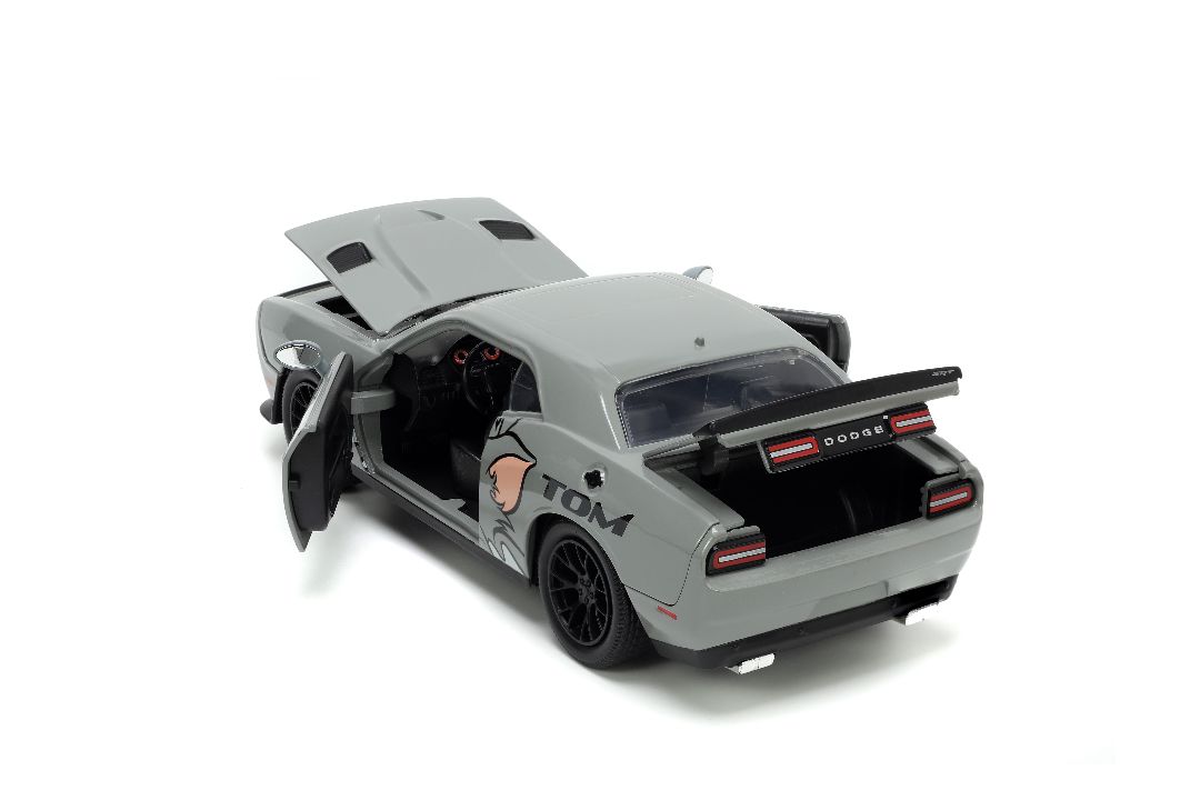 Jada 1/24 "Hollywood Rides" 2015 Challenger SRT8 Hellcat w/Jerry – image 16