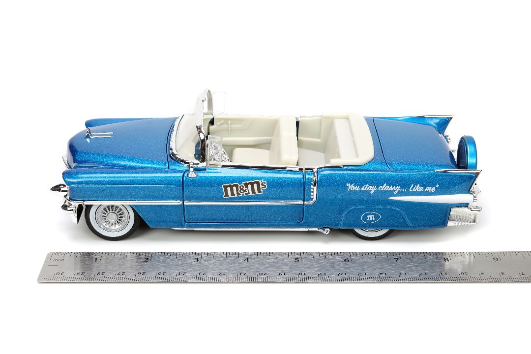 Jada 1/24 "Hollywood Rides" 1956 Cadillac with BLUE M&MÃÂ¢Ã¢ÂÂ¬Ã¢ÂÂ¢s thumbnail 16