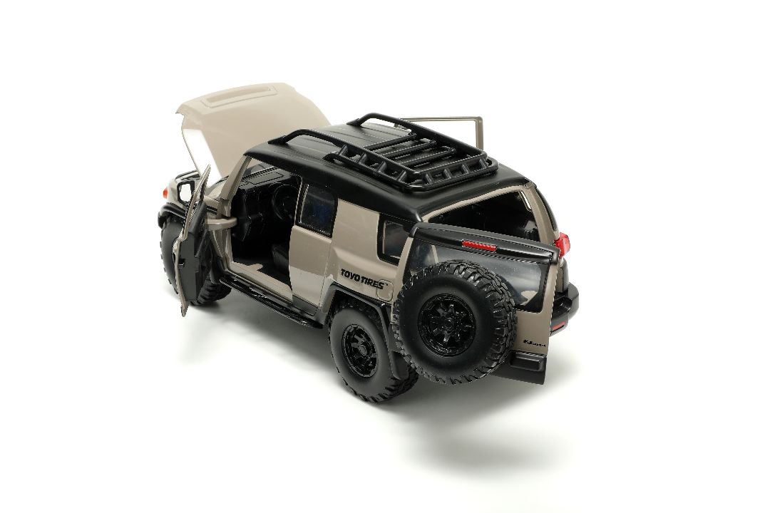 Jada 1/24 "Just Trucks" with Rack - Toyota FJ Cruiser – image 7