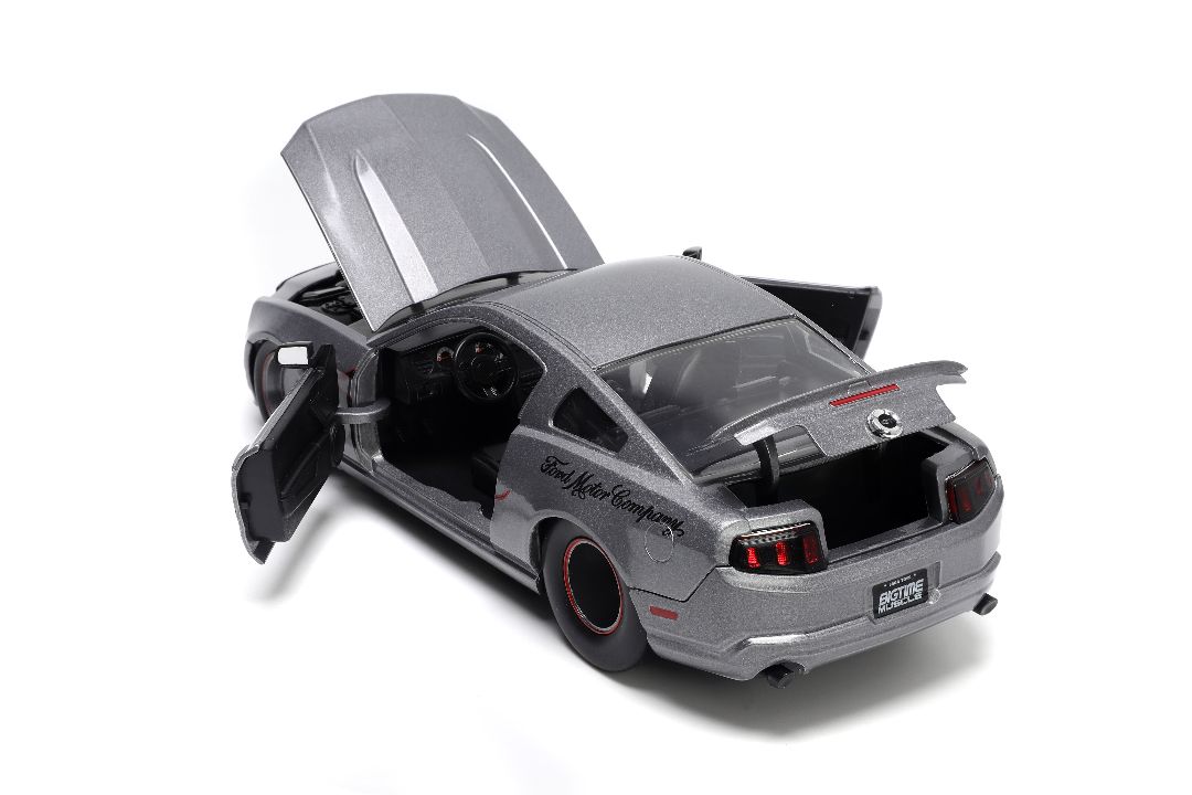 Jada 1/24 "BIGTIME Muscle" 2010 Ford Mustang GT – image 6
