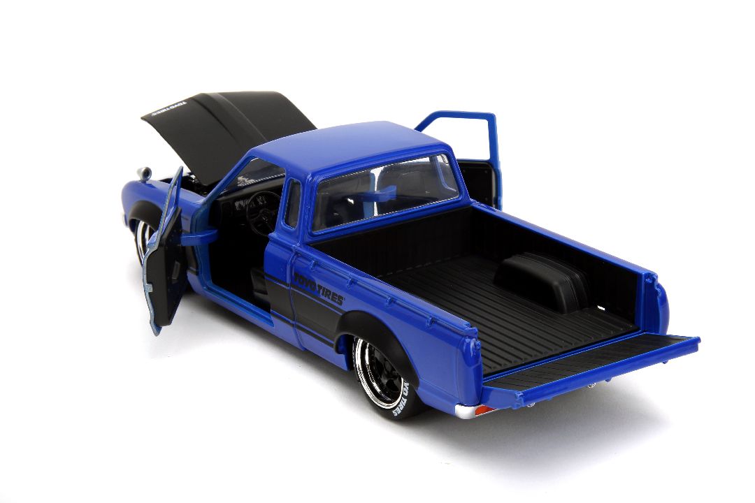 Jada 1/24 "Just Trucks" w/Rack 1972 Datsun 620 Pickup-Glossy Blu – image 12