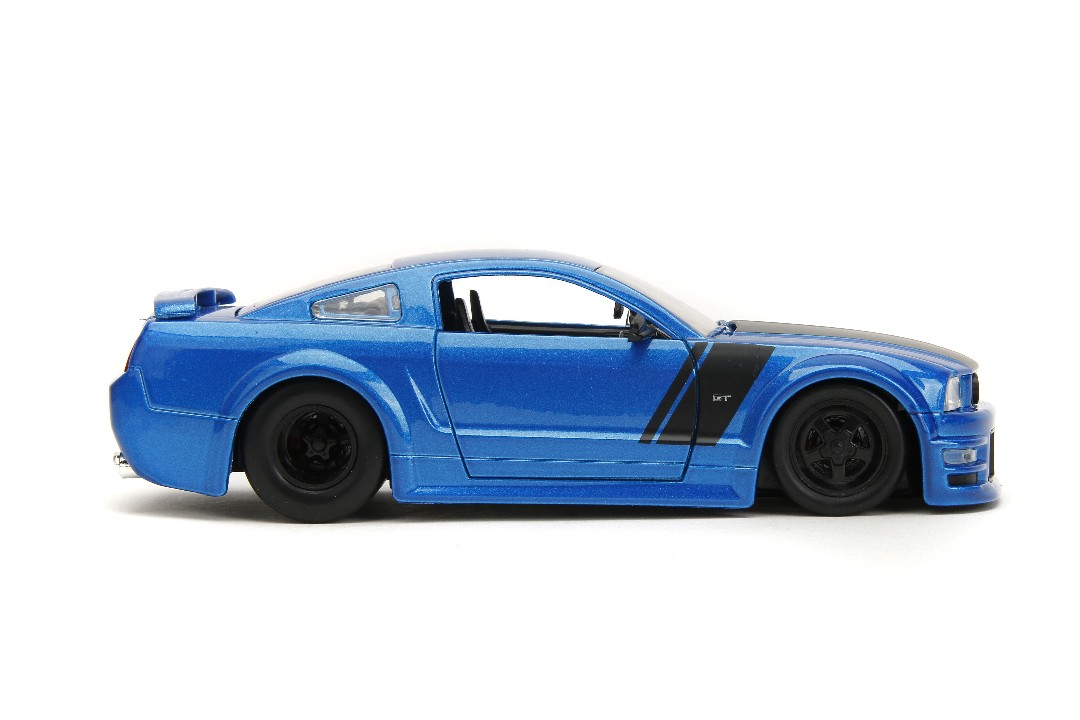 Jada 1/24 "BIGTIME Muscle" 2006 Ford Mustang GT – image 7
