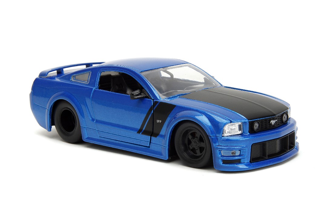 Jada 1/24 "BIGTIME Muscle" 2006 Ford Mustang GT – image 8