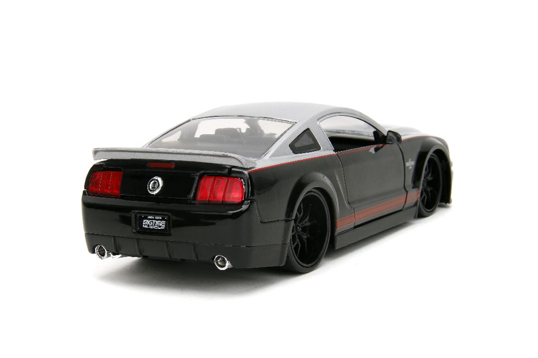 Jada 1/24 "BIGTIME Muscle" 2008 Ford Mustang Shelby GT500KR – image 5