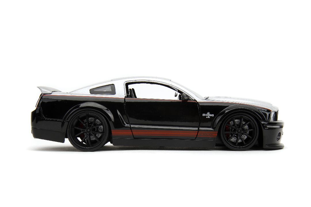 Jada 1/24 "BIGTIME Muscle" 2008 Ford Mustang Shelby GT500KR – image 6