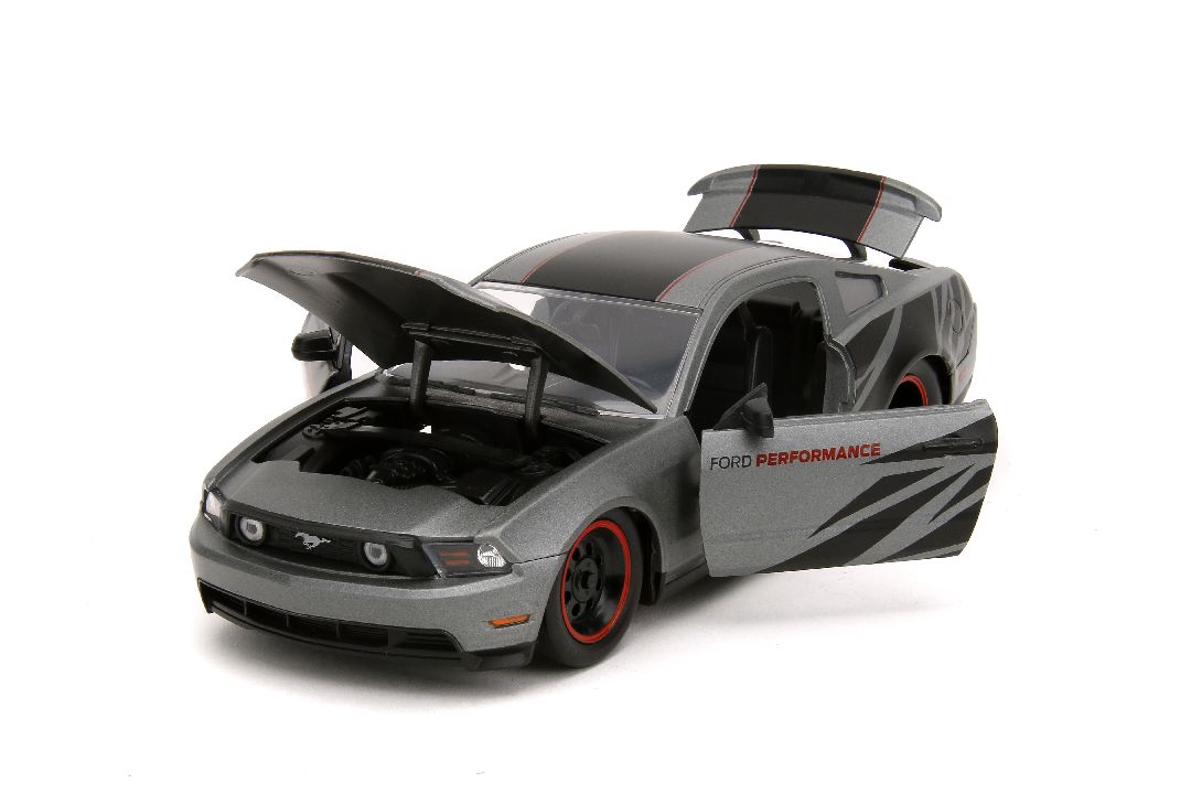 Jada 1/24 "BIGTIME Muscle" 2010 Ford Mustang GT – image 10